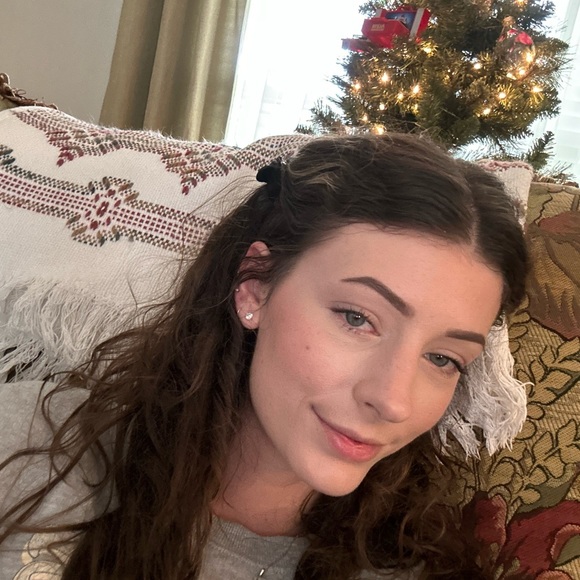 Meet your Posher, Brianne - Picture 5 of 6